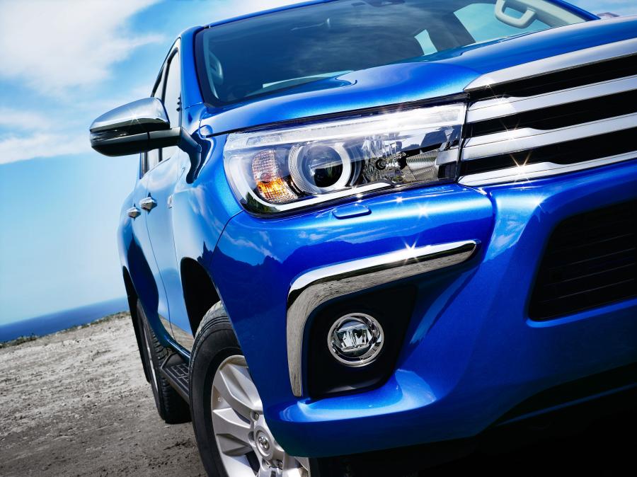  Toyota Hilux Z Double Cab 2017 года  (JP) (фото 6 из 16)